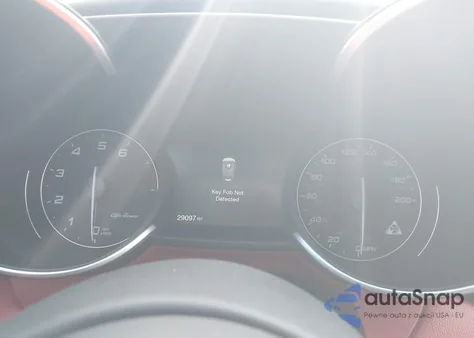 2017 Alfa Romeo Giulia Quadrifoglio Rwd z USA, uszkodzony, nr VIN ZARFAEAVXH7560583